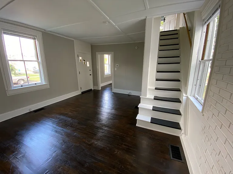 618 E Vine St #618 — Photo 6