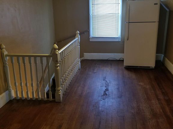 5th image of 164 Holly St #3