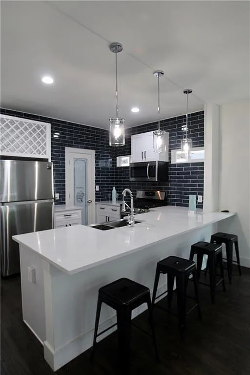 705 Harris Ave — Photo 1