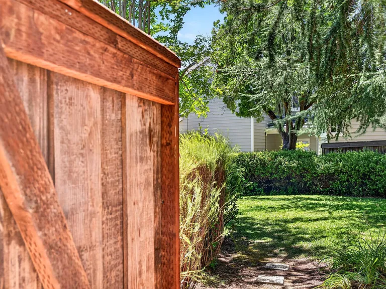 509 Suisun Ct — Photo 34