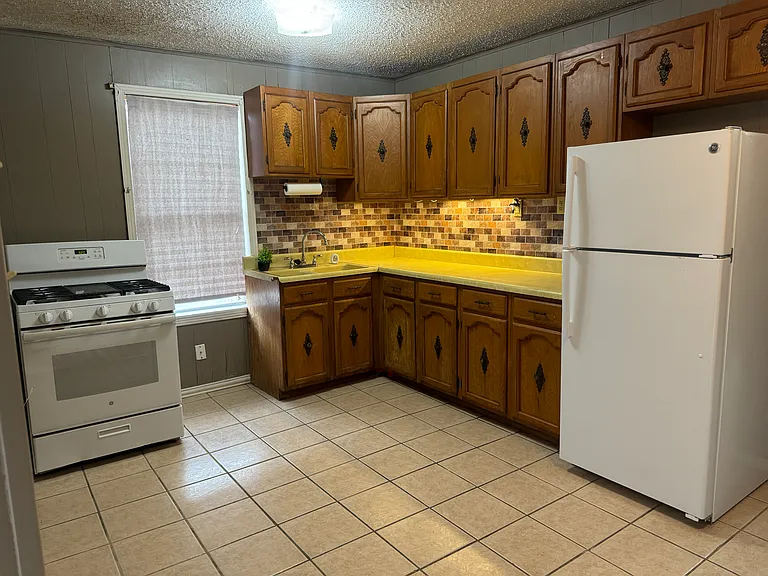 1805 San Agustin Ave #A — Photo 5