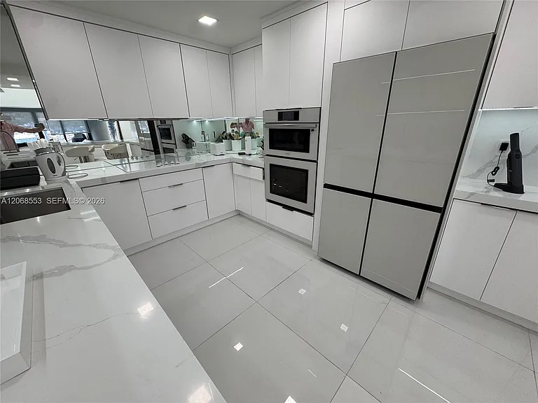336 Poinciana Dr #1008 — Photo 4