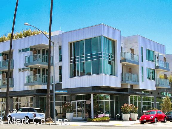 2nd image of 3008 Santa Monica Blvd #310