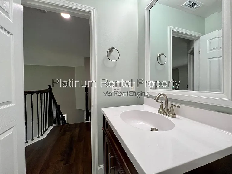 2813 Priestcliff Dr SE — Photo 30