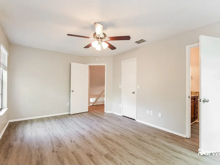 617 Charing Cross Ct — Photo 10