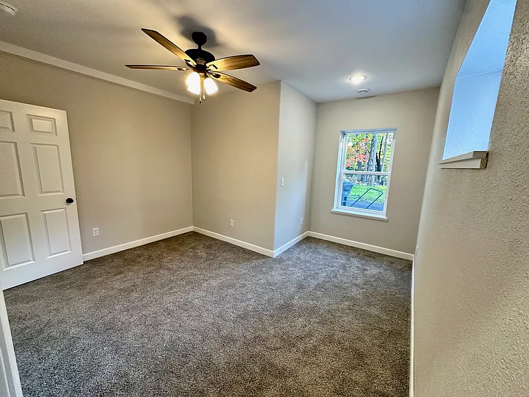 1611 Linzie Rd #A — Photo 9