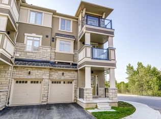 305 Garner Rd W #14, Hamilton, ON L9G 3K9