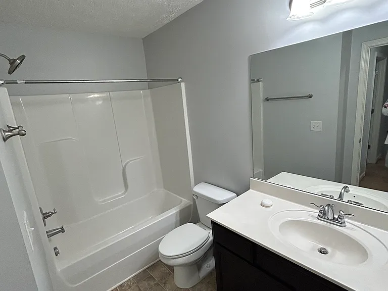 1567 Sprucedale Dr — Photo 17