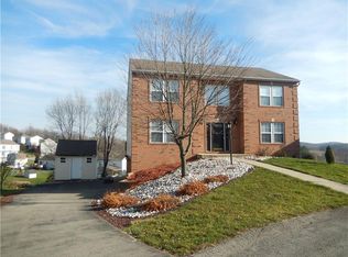 413 Crossbow Dr, New Stanton, PA 15672