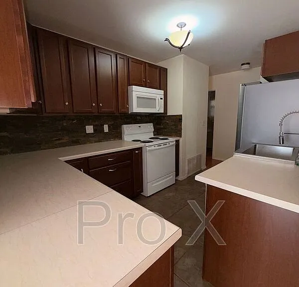 19 Gore Ln — Photo 4