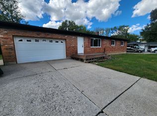 3639 El Rego Dr, Amelia, OH 45102