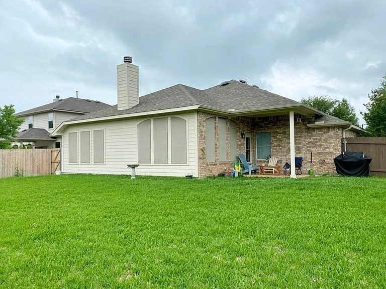 3400 Trickling Springs Way — Photo 21