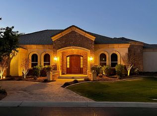 2894 E Waterman Ct, Gilbert, AZ 85297