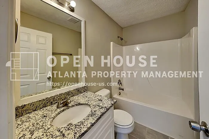 37 Christopher Dr — Photo 15
