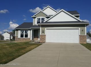 10720 Ireland Dr, Grand Ledge, MI 48837