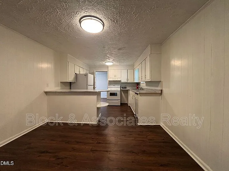 87 Robert Thompson Rd — Photo 22