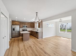 1069 Annagaire Curv, Rosemount, MN 55068