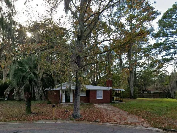 13 Arrowhead Ct, Savannah, GA 31406