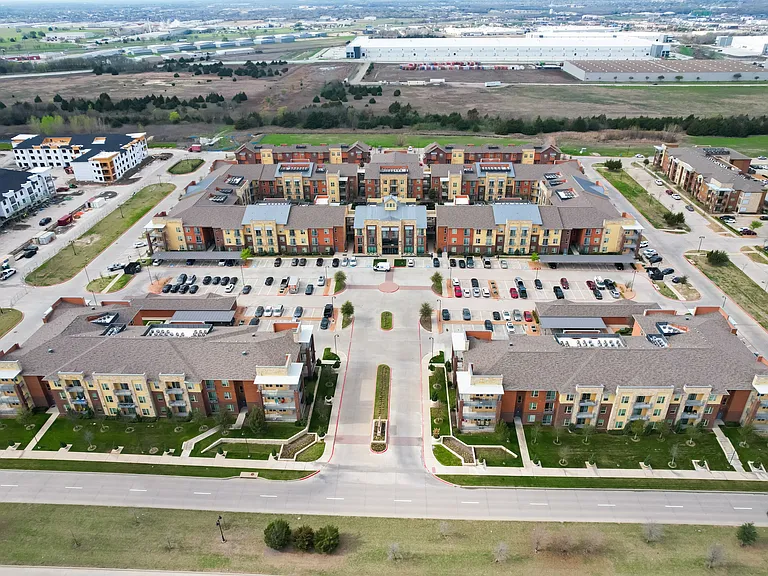 Gateway Pines — Photo 41