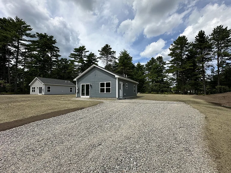16 Trappers Way — Photo 1