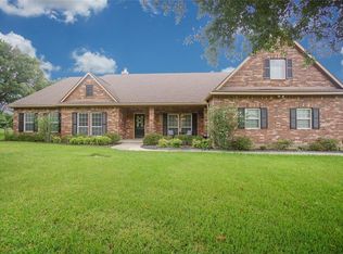 355 Pecan Grove Rd, Sealy, TX 77474