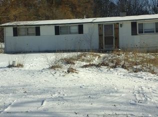 8051 Montcalm Rd, Greenville, MI 48838