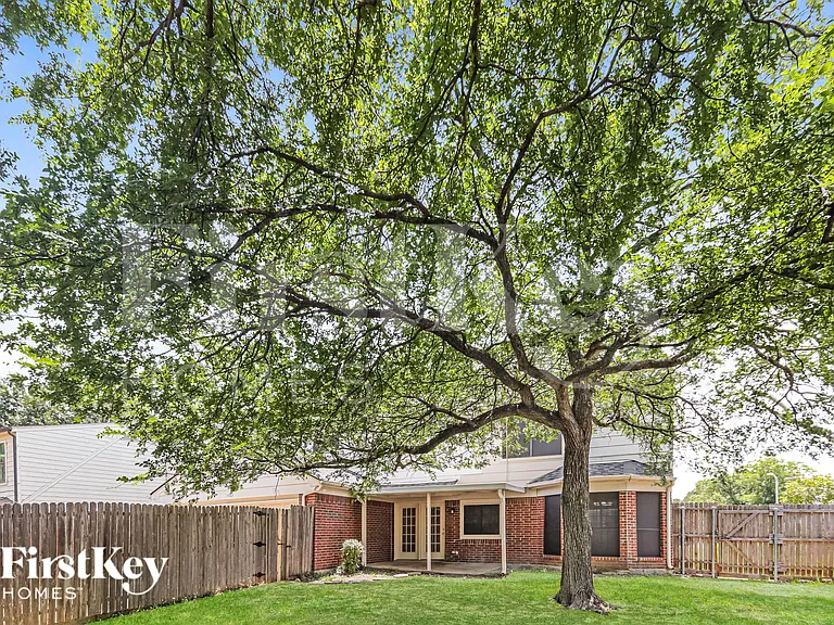 1403 Bradford Pl — Photo 18
