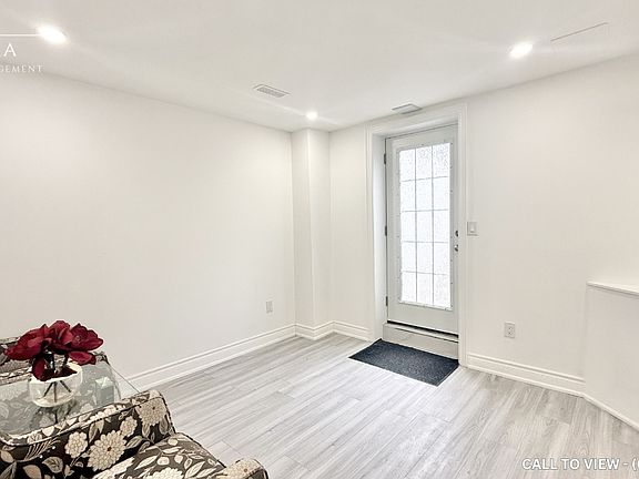 3rd image of 126 Cleanside Rd #2