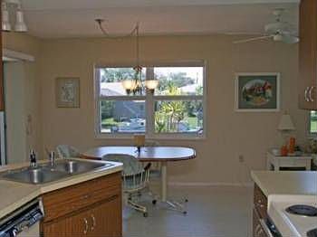 5th image of 1916 Greenlawn Dr