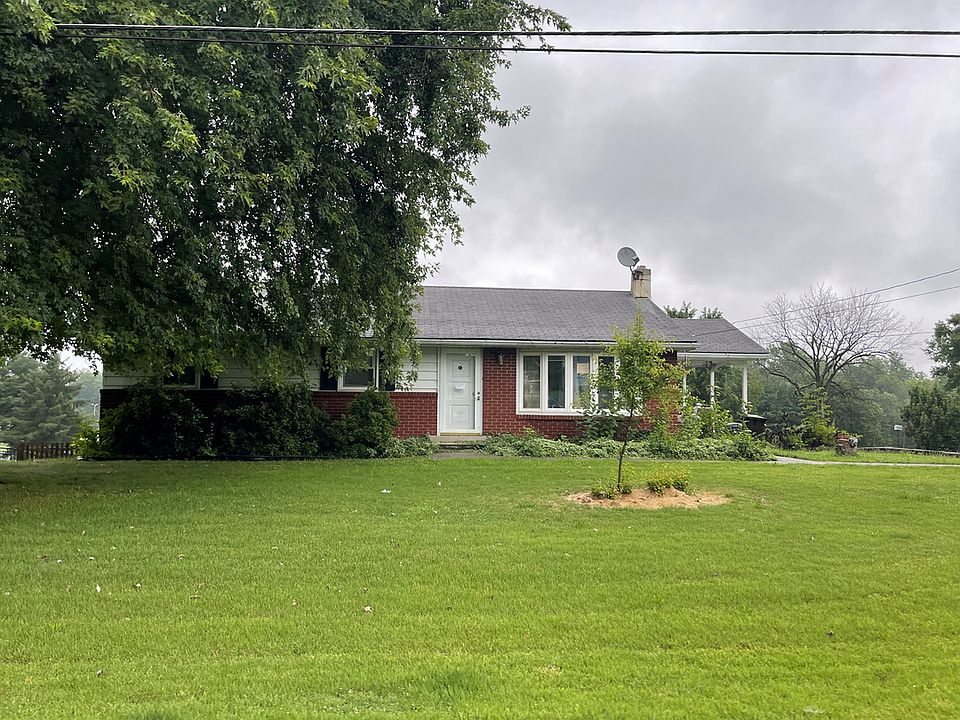 1706 Lakeshore Dr, Pennsburg, PA 18073 Zillow
