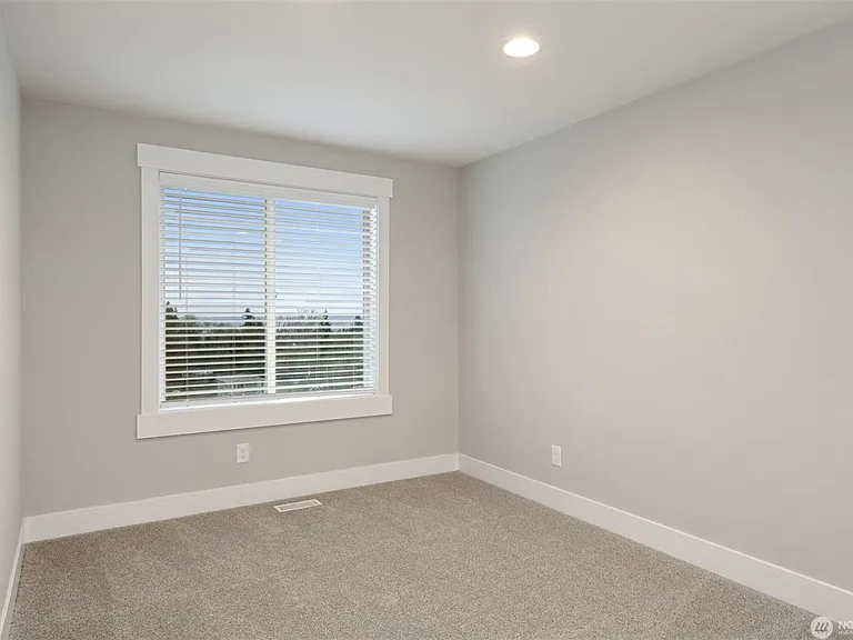7585 S 130th Pl — Photo 10