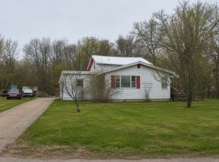 320 Lutzke Rd, Saginaw, MI 48609