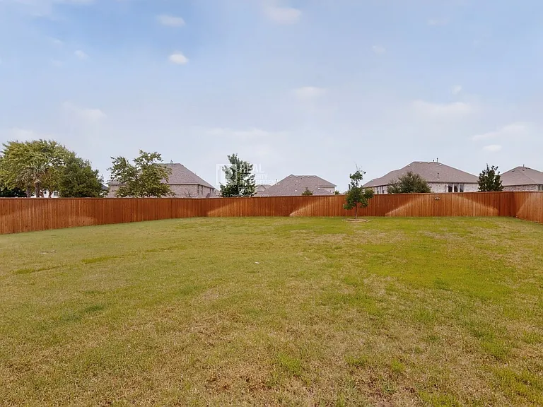 151 Darian Dr — Photo 55
