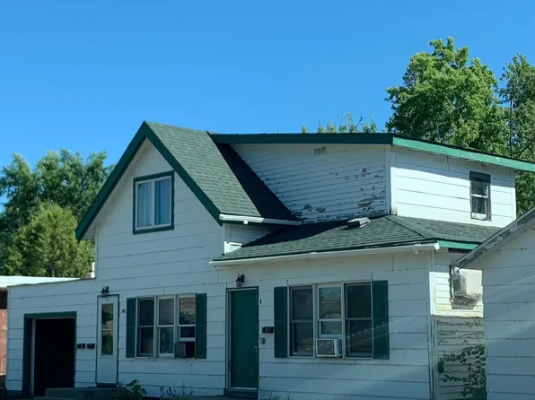 408 1st St W, Park Rapids, MN 56470
