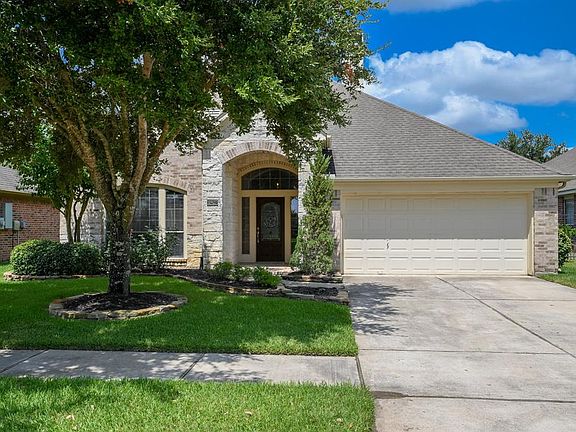 3rd image of 10927 Brighton Gardens Dr
