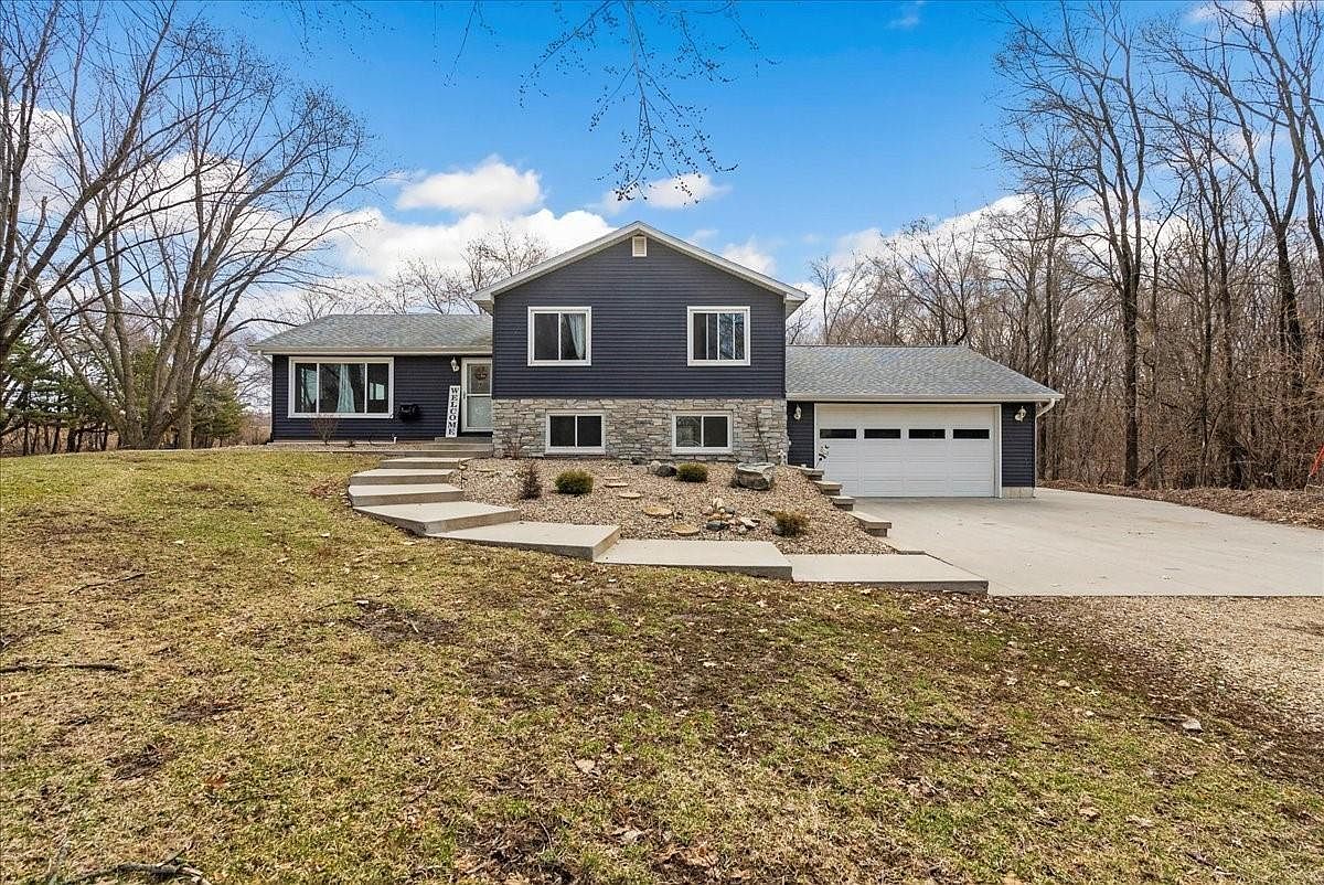 427 N Maple St, Janesville, IA 50647 Zillow