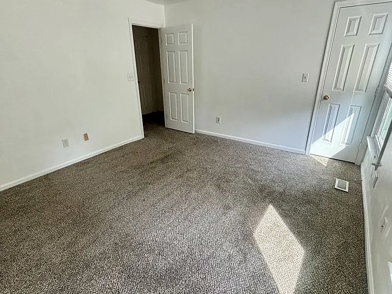 2487 Reagan Ave — Photo 11