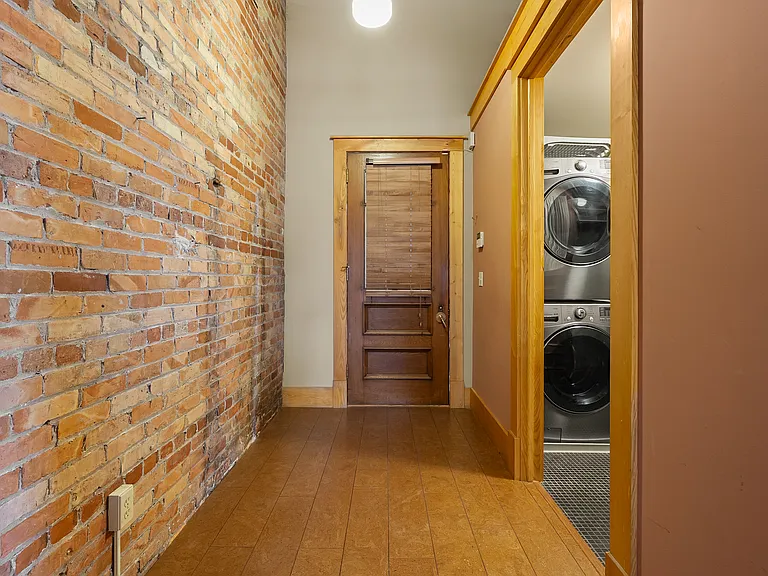 131 W Kalamazoo Ave #A — Photo 2