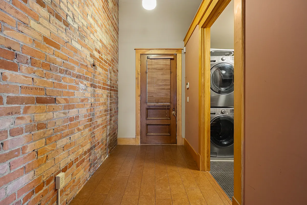 Building Photo - 131 W Kalamazoo Ave #A