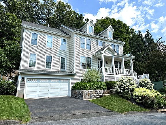 3rd image of 25 Independence Cir