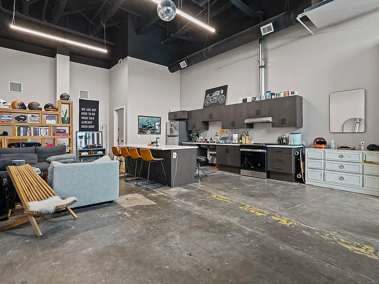 9th St Lofts — Photo 39