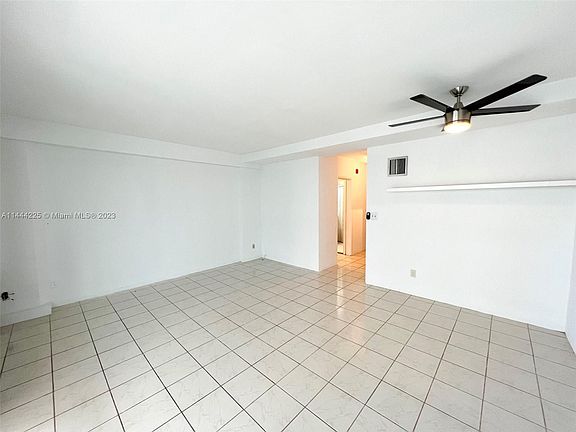 4th image of 1430 Brickell Bay Dr APT 601