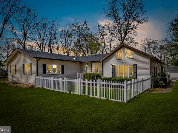 168 Burns Crossing Rd, Severn, MD 21144