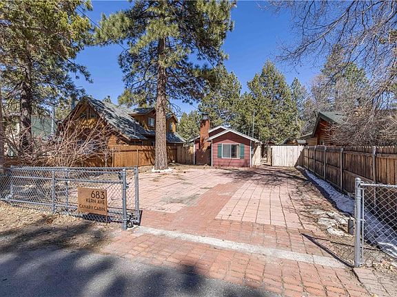 2nd image of 683 Kern Ave
