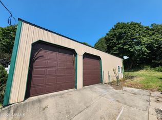 433 N Locust St, Mount Carmel, PA 17851