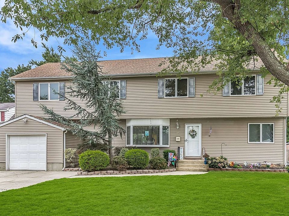 1st image of 22 Prade Ln