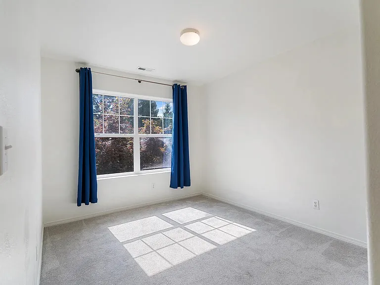 21069 SW Madeira Ter — Photo 27