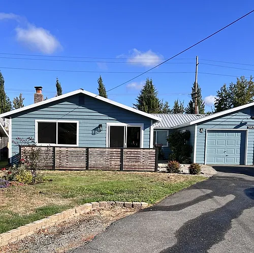 5826 Armour Loop SE Photo 1