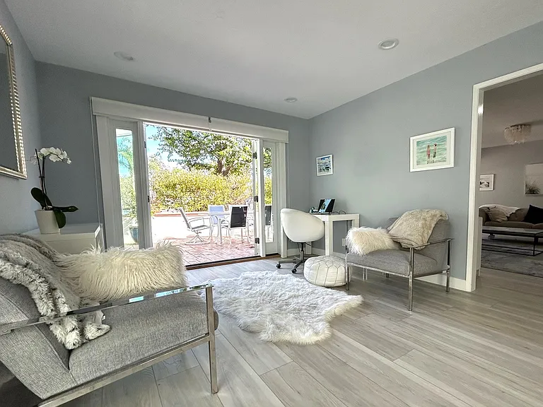 446 Vista Roma — Photo 5