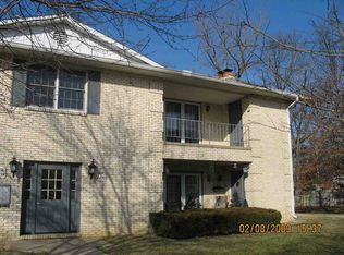 6714 Newburgh Rd, Evansville, IN 47715